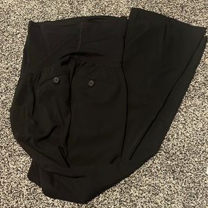 Maternity dress pants 🤰